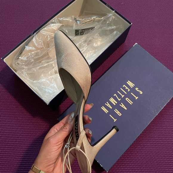 Stuart Weitzman’s slingback pumps in magic oyster sparkle lame ✨ - Picture 3 of 10